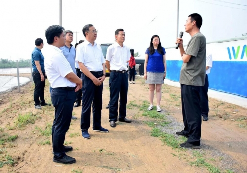 跟随“风筝都环保世纪行”活动组走进海之鲜养殖中心